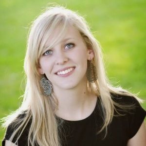 Meet your Posher, Kelly